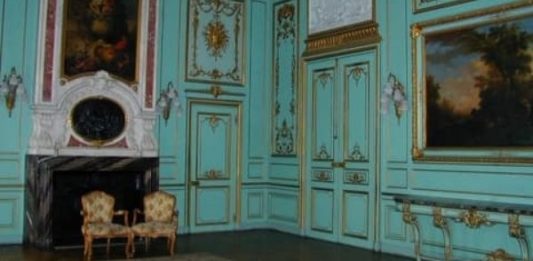 В Голубом зале Дворца Потоцких